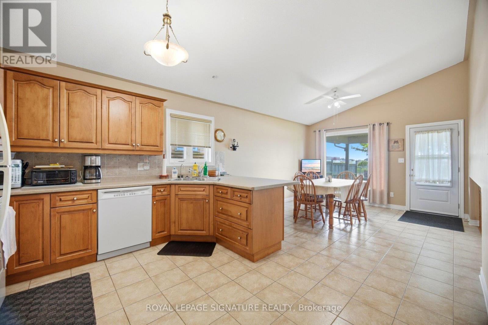 7109 Parkside Road, Niagara Falls, Ontario  L2H 3L6 - Photo 13 - X13476782