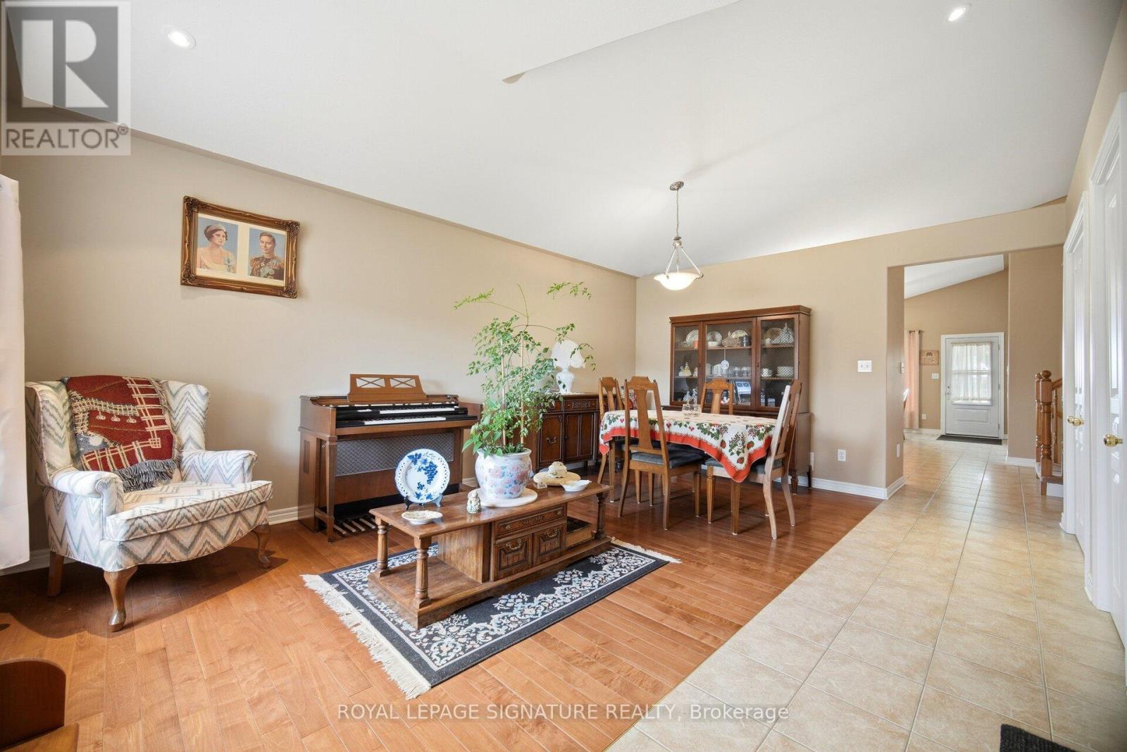 7109 Parkside Road, Niagara Falls, Ontario  L2H 3L6 - Photo 7 - X13476782