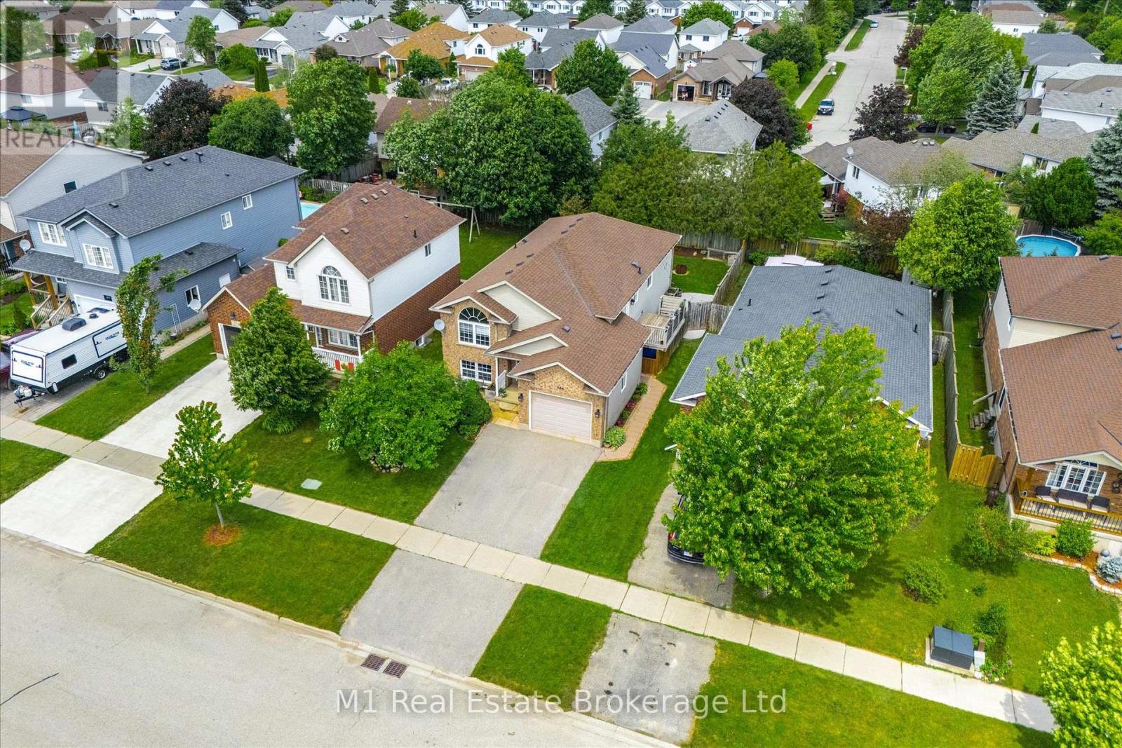 584 Mctavish Street, Centre Wellington, Ontario  N1M 3V5 - Photo 2 - X13474872