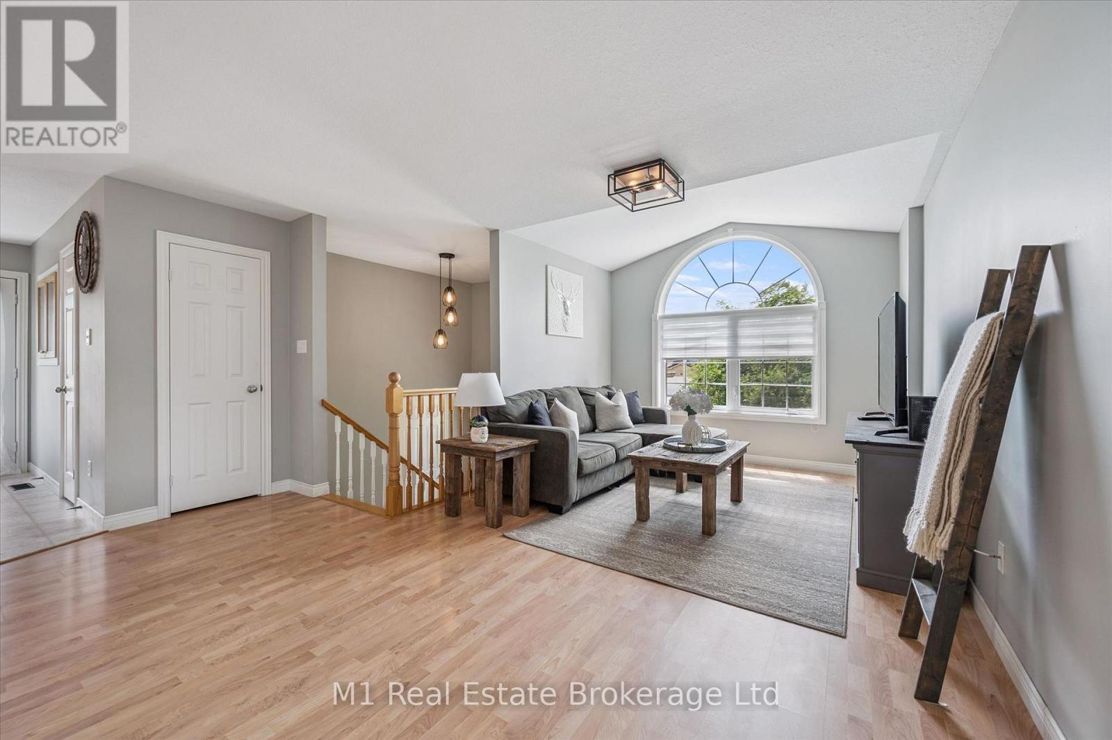 584 Mctavish Street, Centre Wellington, Ontario  N1M 3V5 - Photo 7 - X13474872