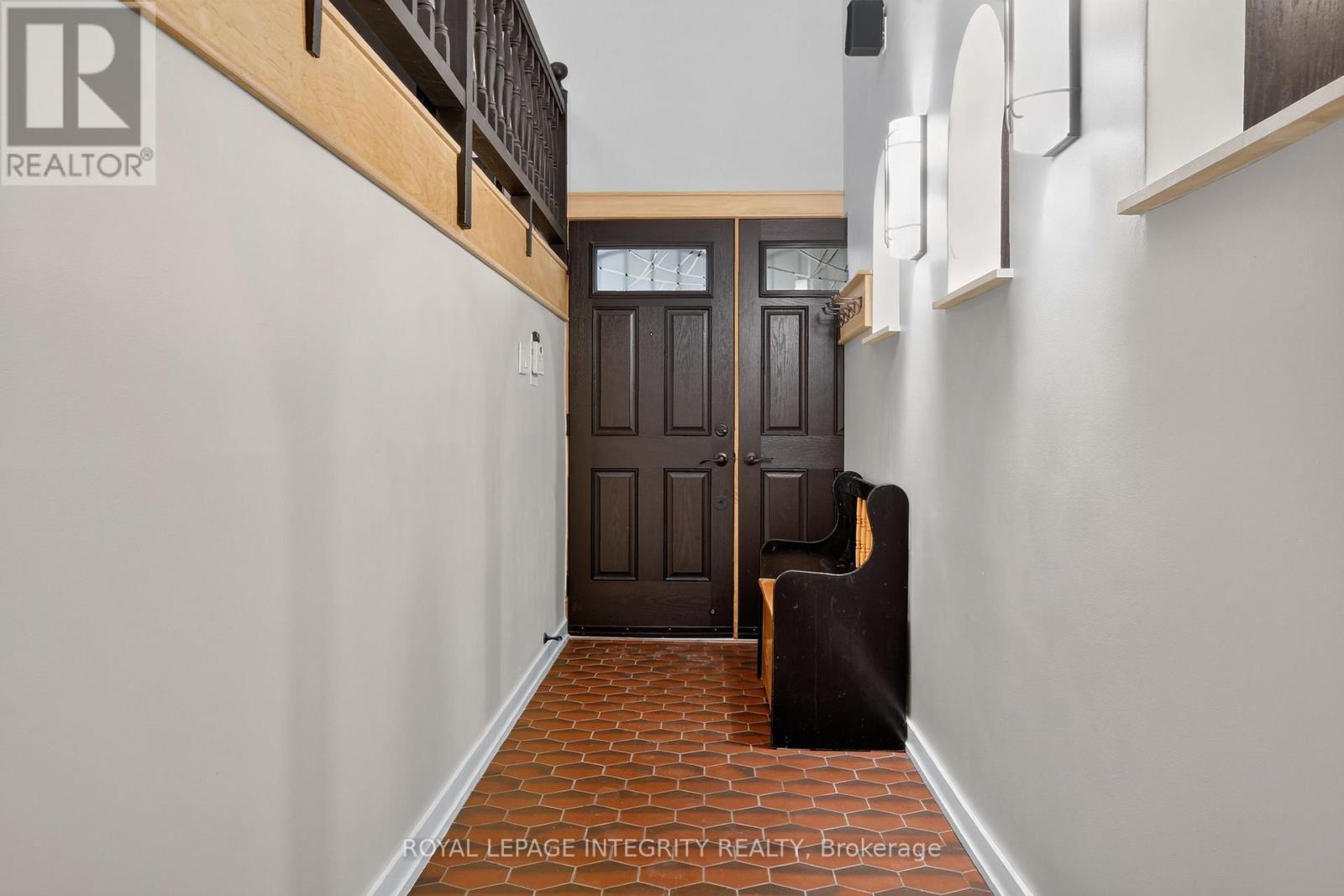 954 Watson Street, Ottawa, Ontario K2B 6C2 - Photo 4 - X13476472