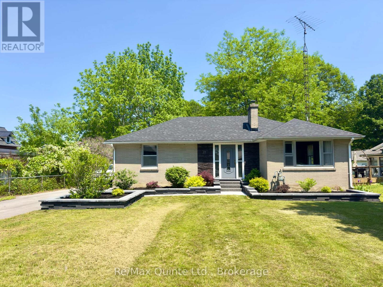 27 Centre Street, Brighton, Ontario  K0K 1H0 - Photo 2 - X13480304