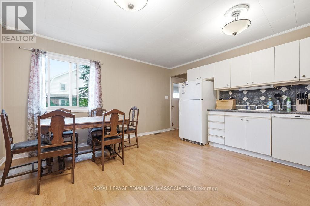 27 Achray Road, Laurentian Valley, Ontario  K8A 6L1 - Photo 8 - X13475282