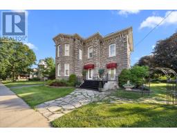528 ST LAWRENCE STREET, North Dundas, Ontario