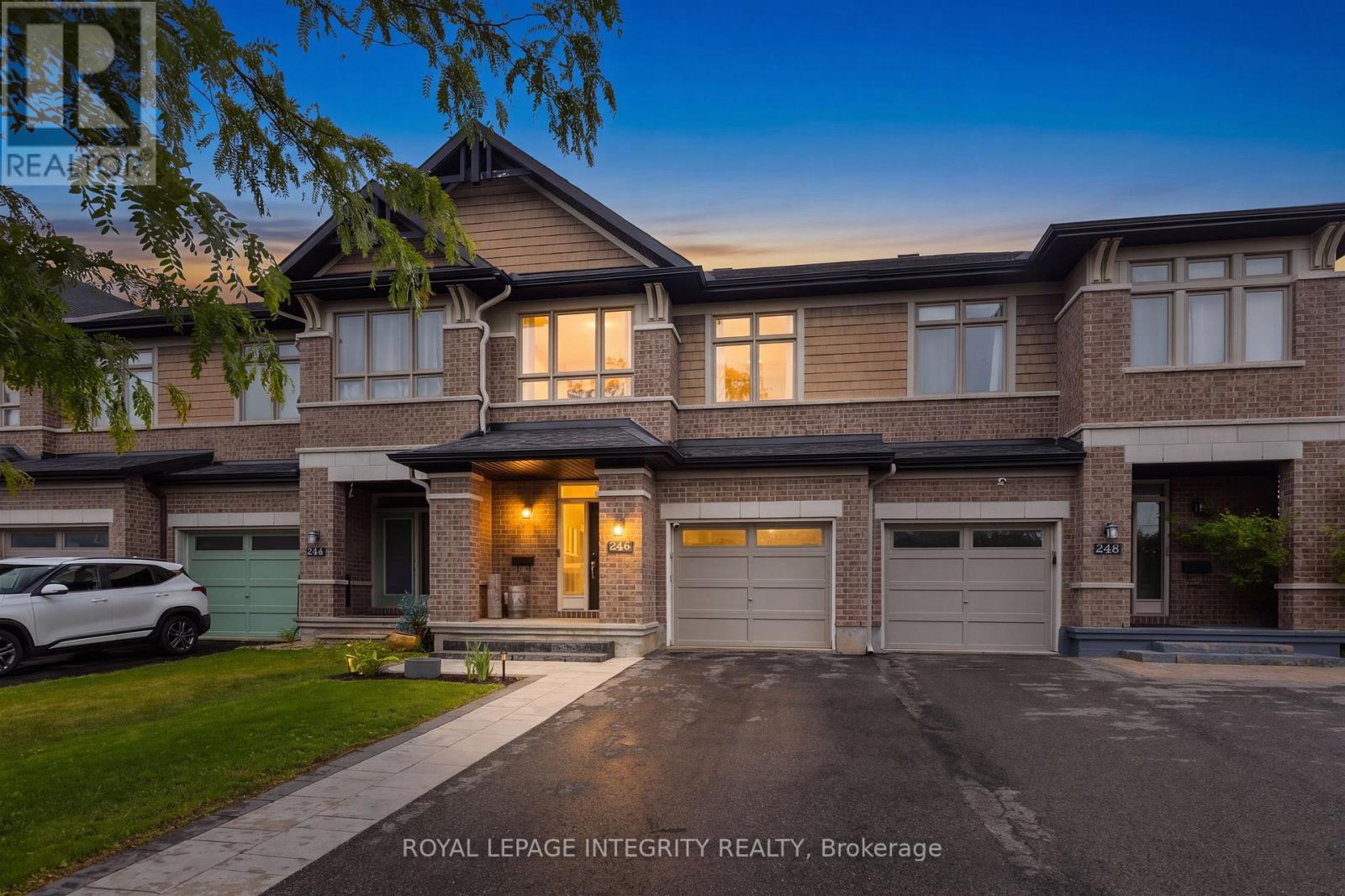 246 COOKS MILL CRESCENT, Ottawa, Ontario