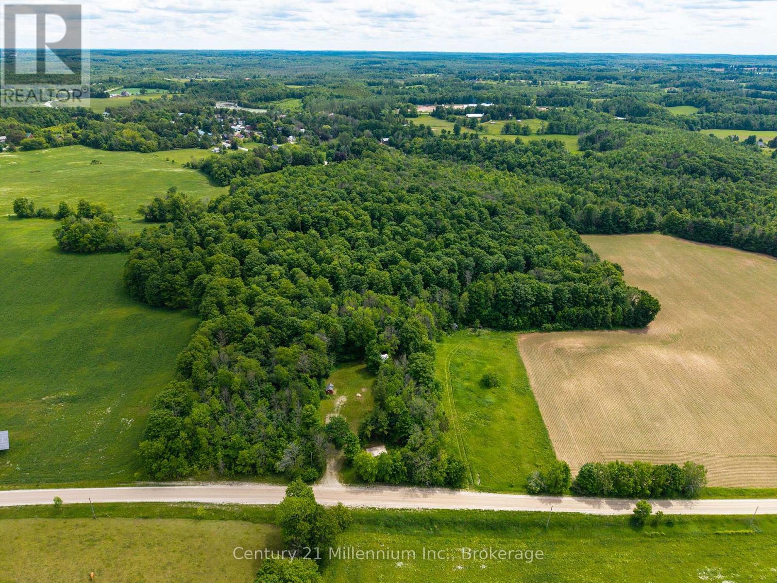 24784 Holland Sydenham Townline, Chatsworth, Ontario  N0H 1E0 - Photo 2 - X13475908