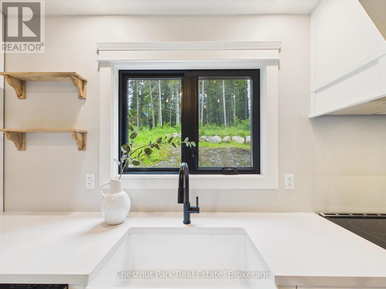 622 Fish Lake Road, Huntsville, Ontario  P1H 2J6 - Photo 11 - X13476372