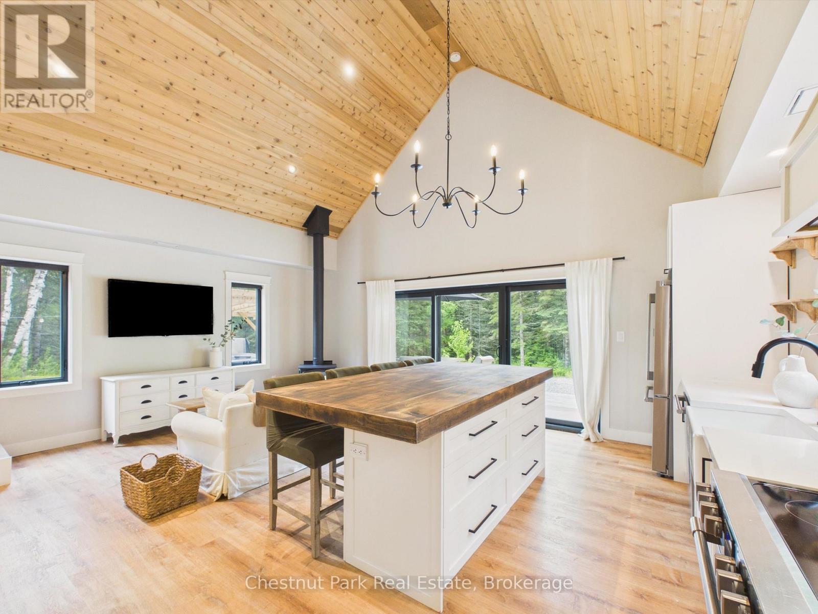 622 Fish Lake Road, Huntsville, Ontario  P1H 2J6 - Photo 6 - X13476372
