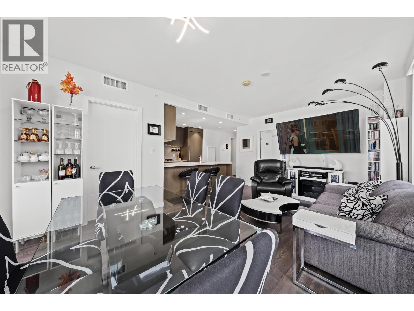 1509 125 E 14th Street, North Vancouver, British Columbia  V7L 0E6 - Photo 5 - R3138954