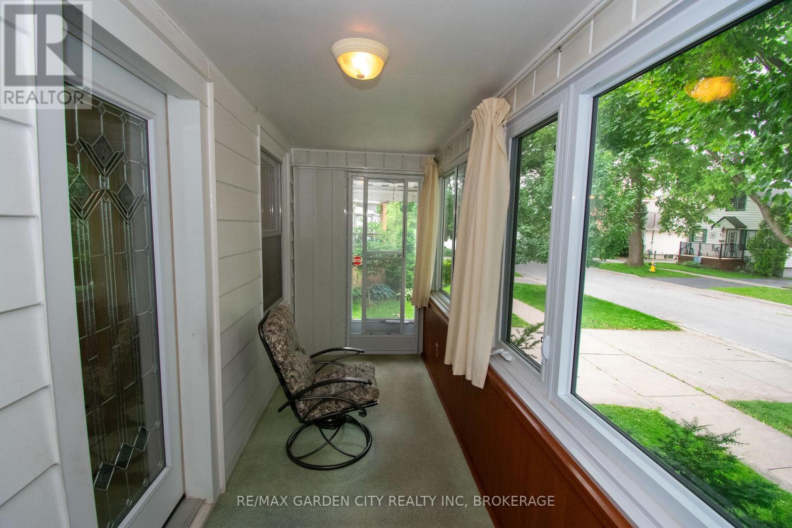 38 Mildred Avenue, St. Catharines, Ontario  L2R 6J1 - Photo 3 - X13475530