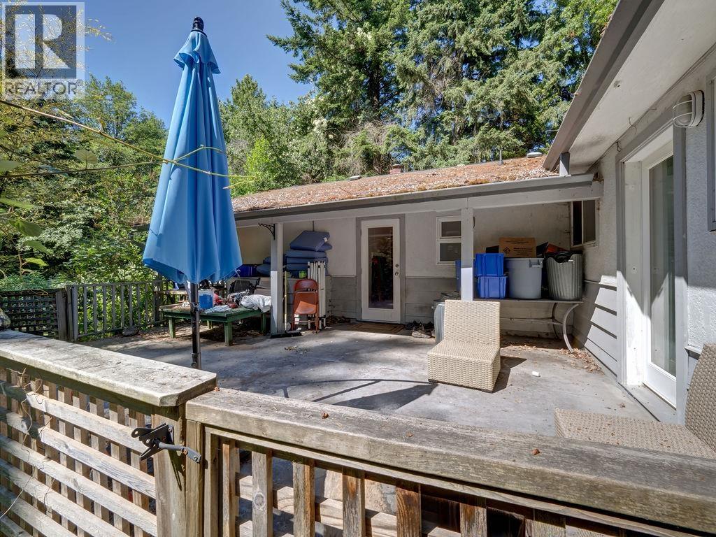 999 Reed Road, Gibsons, British Columbia  V0N 1V7 - Photo 20 - R3138974