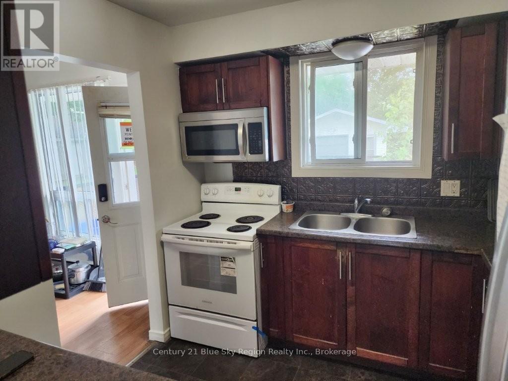 677 Tackaberry Drive, North Bay, Ontario  P1B 8R1 - Photo 10 - X13475650