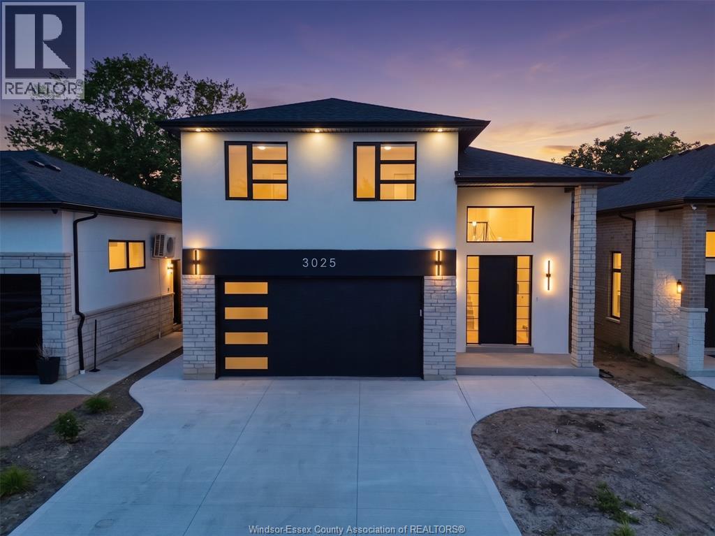 3025 MCROBBIE CRESCENT, Windsor, Ontario
