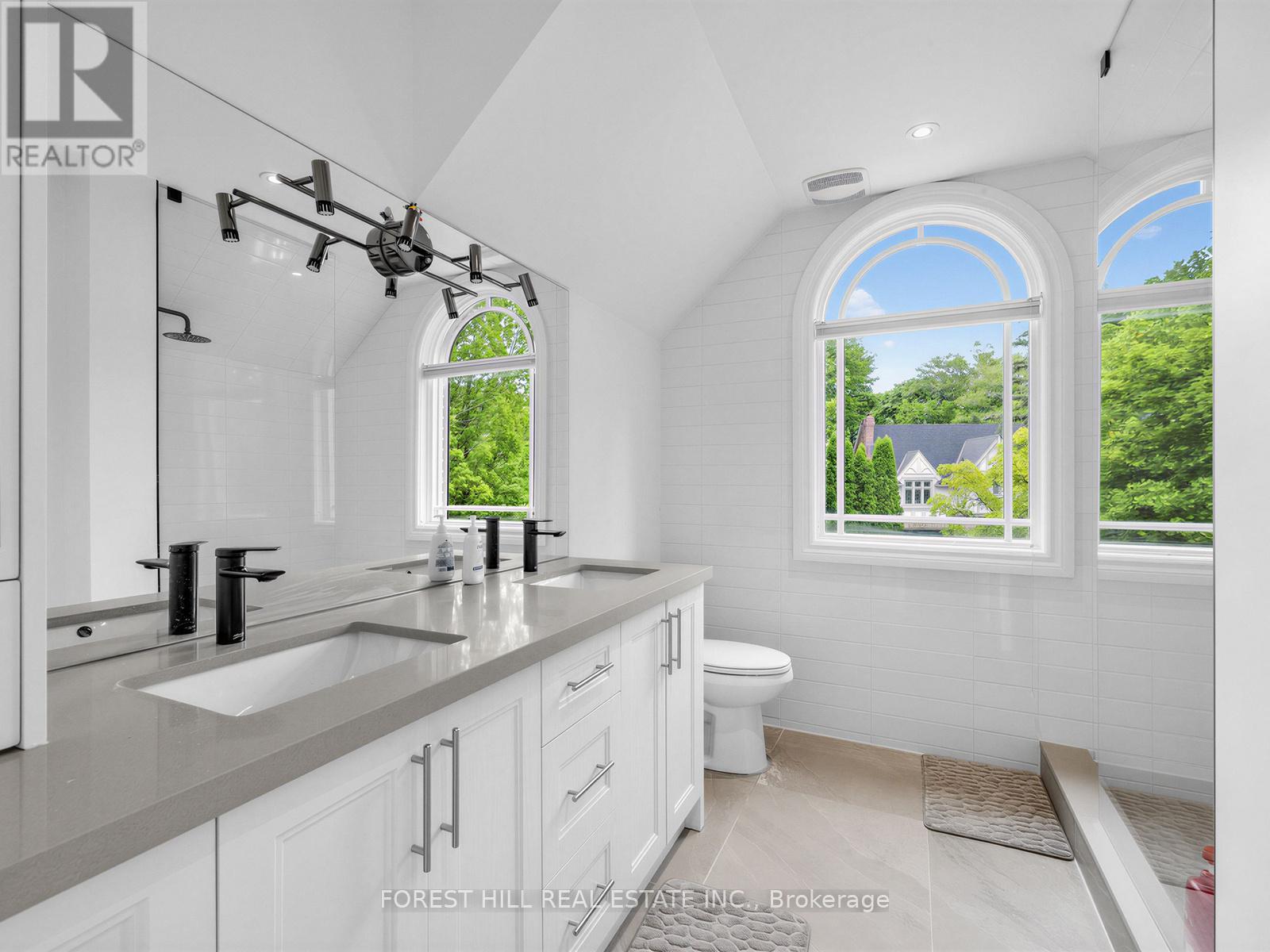 144 Old Forest Hill Road, Toronto, Ontario  M5N 2N8 - Photo 25 - C13480150