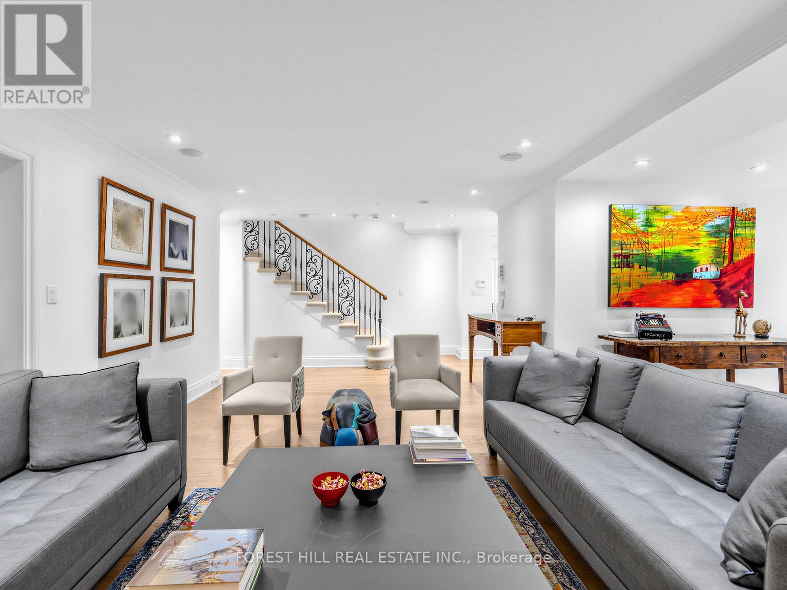 144 Old Forest Hill Road, Toronto, Ontario  M5N 2N8 - Photo 8 - C13480150