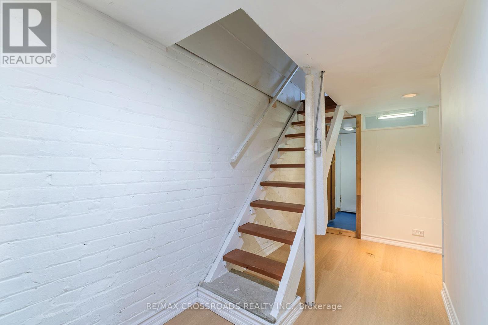 90 Milverton Boulevard, Toronto, Ontario  M4J 1T8 - Photo 26 - E13480152