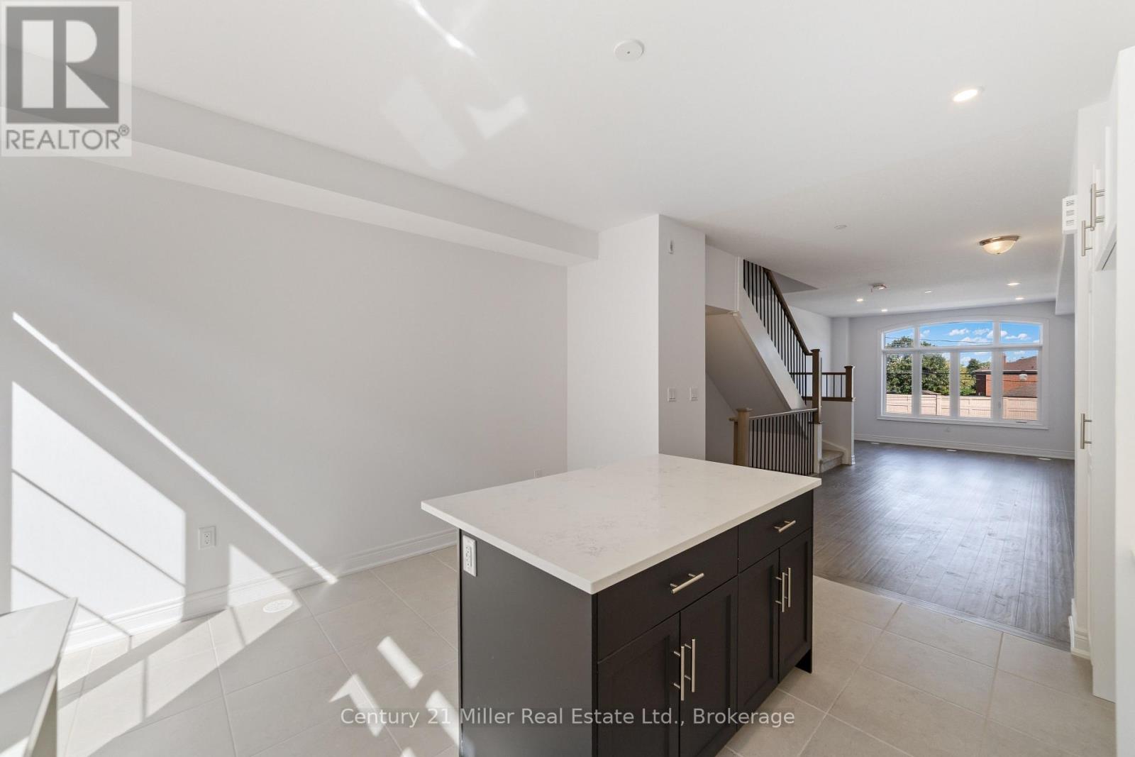 56 - 2150 Trafalgar Road, Oakville, Ontario  L6H 8A5 - Photo 10 - W12760952