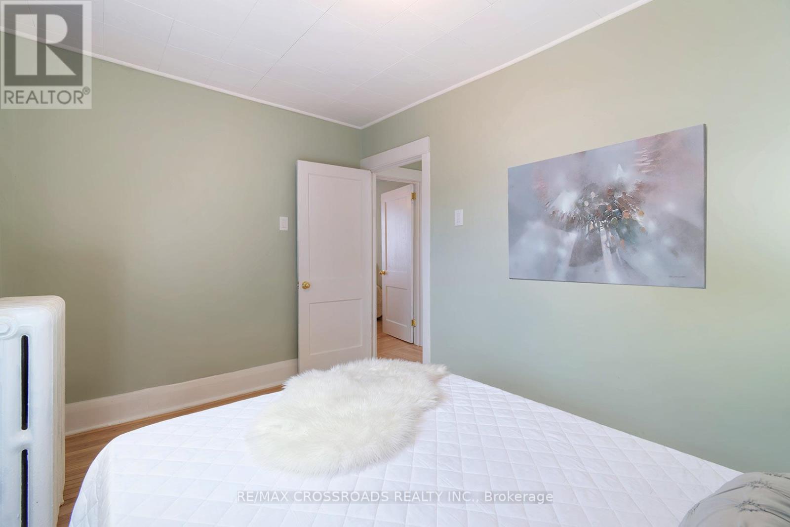 90 Milverton Boulevard, Toronto, Ontario  M4J 1T8 - Photo 22 - E13480152