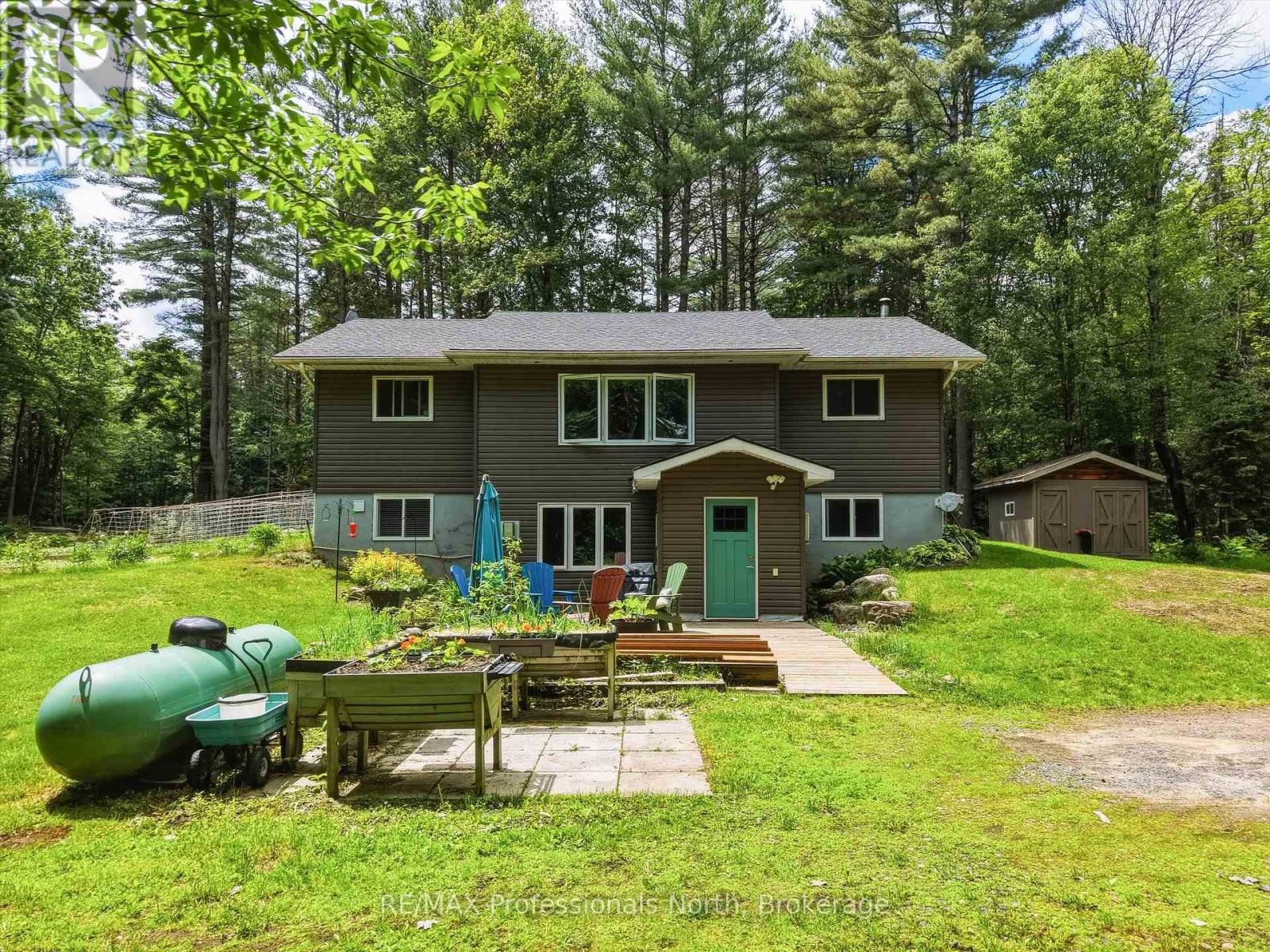 81 WATSON LANE, Huntsville, Ontario