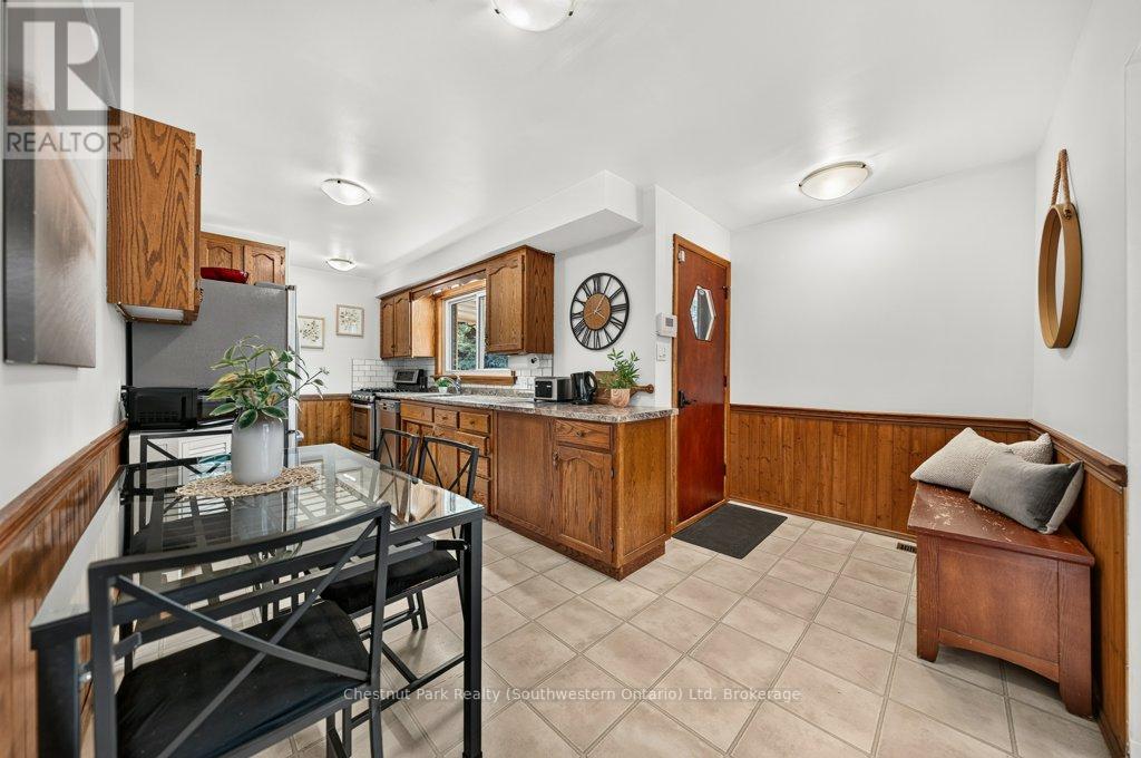 39 Cedar Street, Guelph, Ontario  N1G 1B9 - Photo 14 - X13480292