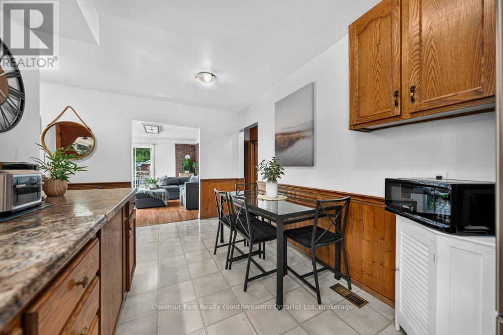 39 Cedar Street, Guelph, Ontario  N1G 1B9 - Photo 19 - X13480292