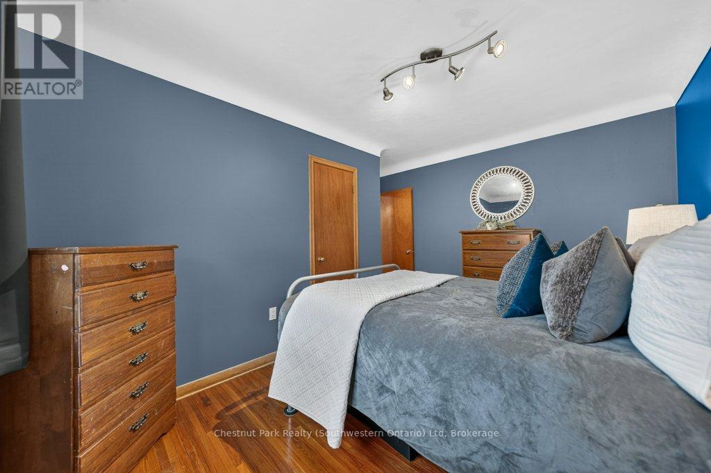 39 Cedar Street, Guelph, Ontario  N1G 1B9 - Photo 26 - X13480292