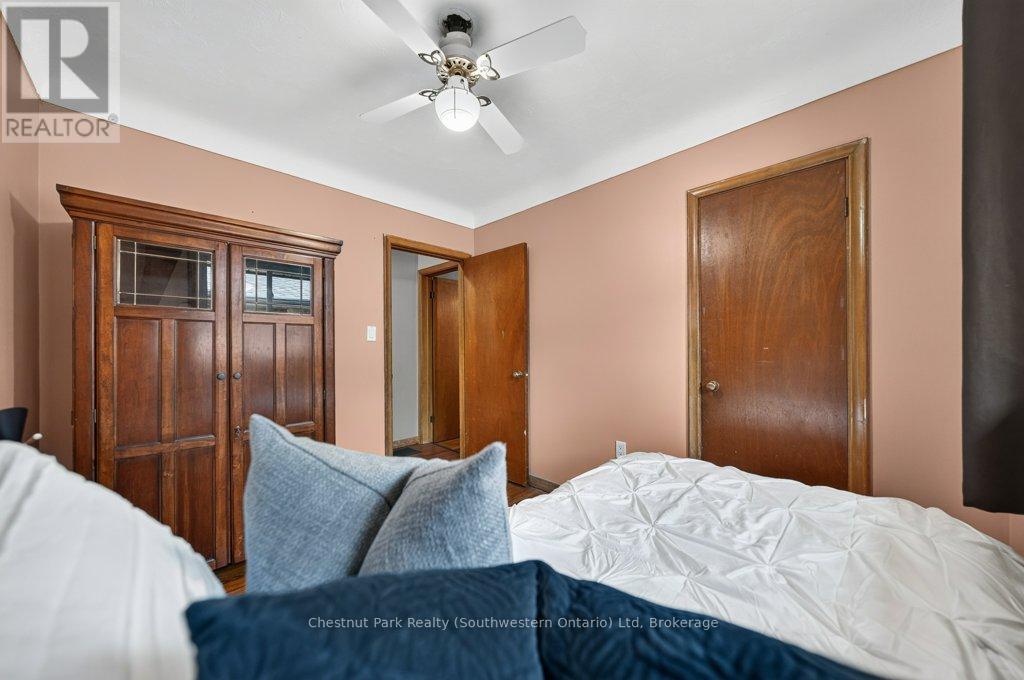 39 Cedar Street, Guelph, Ontario  N1G 1B9 - Photo 28 - X13480292