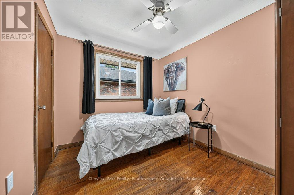 39 Cedar Street, Guelph, Ontario  N1G 1B9 - Photo 4 - X13480292