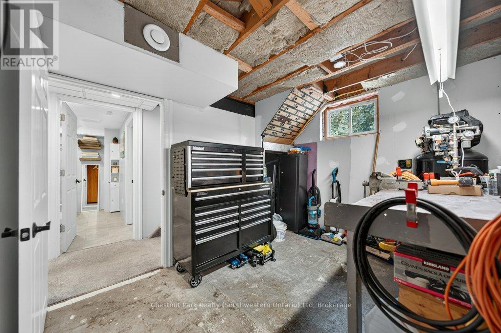 39 Cedar Street, Guelph, Ontario  N1G 1B9 - Photo 42 - X13480292