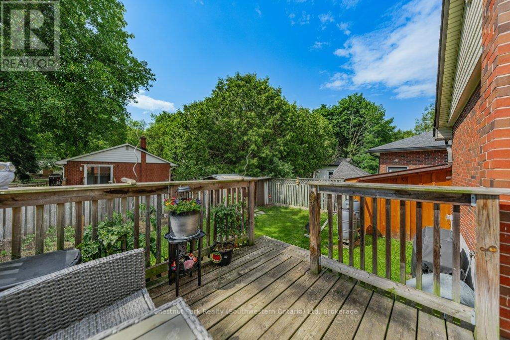 39 Cedar Street, Guelph, Ontario  N1G 1B9 - Photo 44 - X13480292