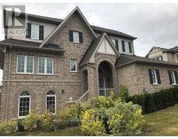 3 BENJAMIN WAY, Whitby, Ontario
