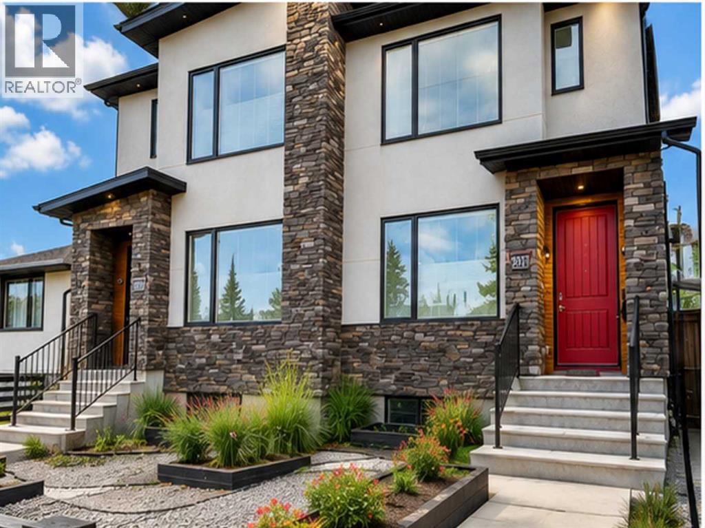 935 Regal Crescent Ne, Calgary, Alberta  T2E 5G8 - Photo 2 - A2323506