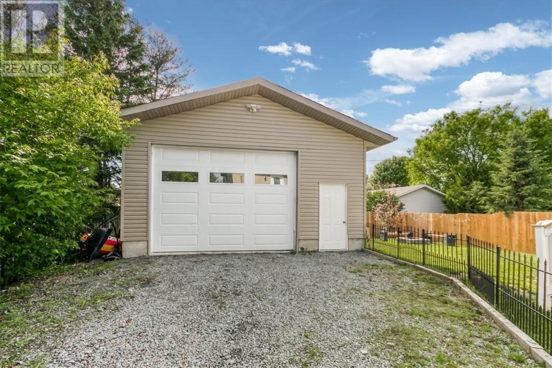 4705 Despatie, Hanmer, Ontario  P3P 1G3 - Photo 31 - 2128760