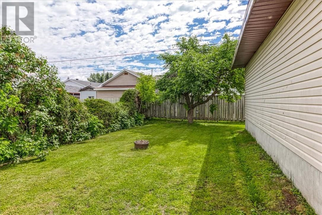 150 Charette Avenue, Chelmsford, Ontario  P0M 1L0 - Photo 6 - 2128755