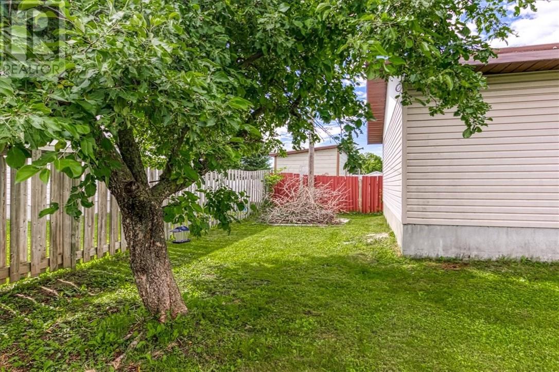 150 Charette Avenue, Chelmsford, Ontario  P0M 1L0 - Photo 8 - 2128755