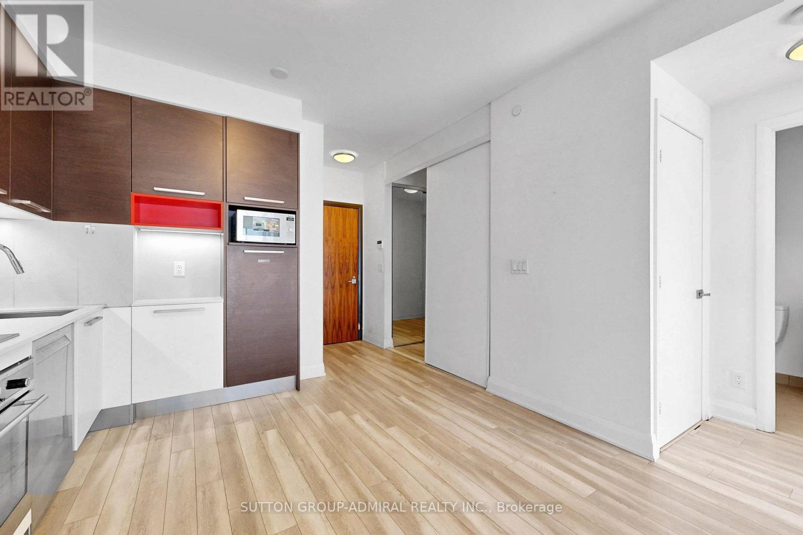 301 - 36 Park Lawn Road, Toronto, Ontario  M8V 0E5 - Photo 8 - W13465616