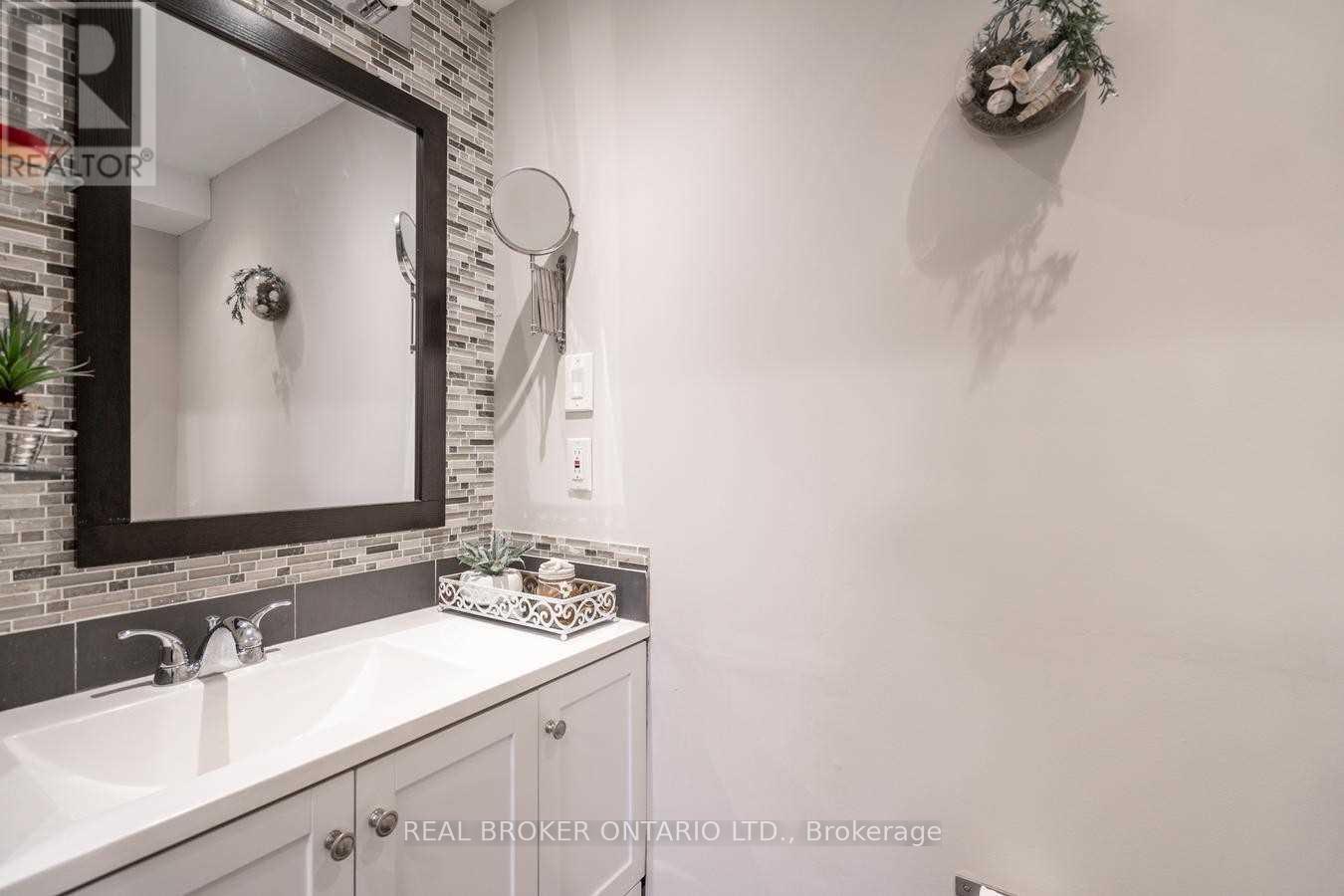 Lower - 2261 Hanbury Court, Burlington, Ontario  L7P 3V4 - Photo 5 - W13475672