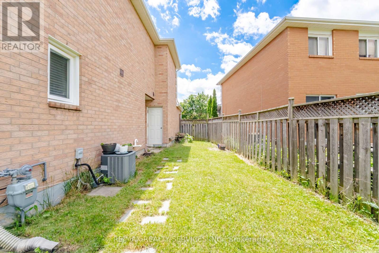 82 Muirland Crescent, Brampton, Ontario L6X 4P3 - Photo 48 - W13476028