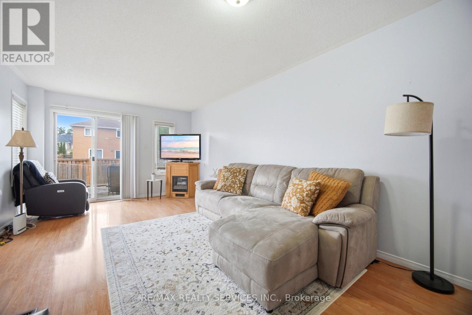 82 Muirland Crescent, Brampton, Ontario L6X 4P3 - Photo 7 - W13476028
