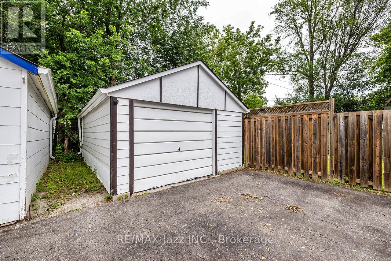 4 Maple Street, Ajax, Ontario L1S 1V6 - Photo 24 - E13479462