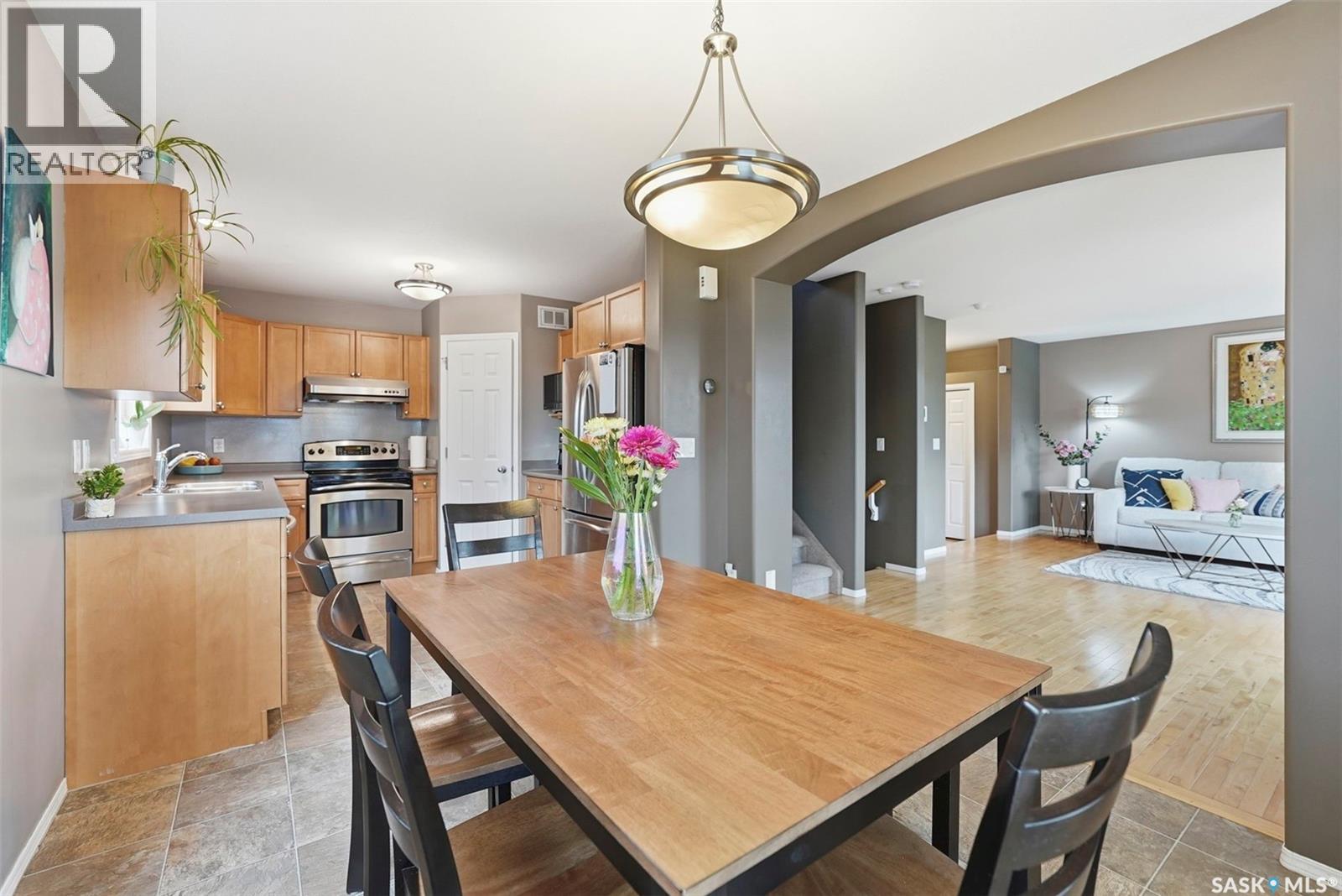 455 Buckwold Cove, Saskatoon, Saskatchewan S7N 4W1 - Photo 9 - SK040420