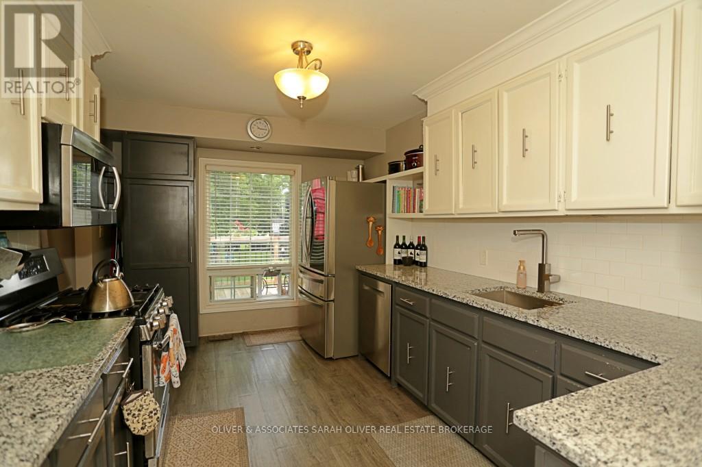9931 Prince Phillip Street, Lambton Shores, Ontario  N0M 2N0 - Photo 7 - X13476476