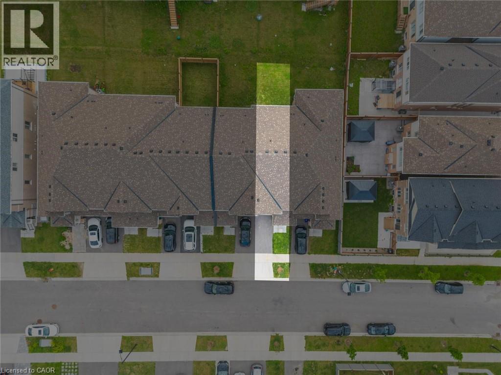 8 Roywood Street, Kitchener, Ontario  N2R 0S5 - Photo 3 - 40839394
