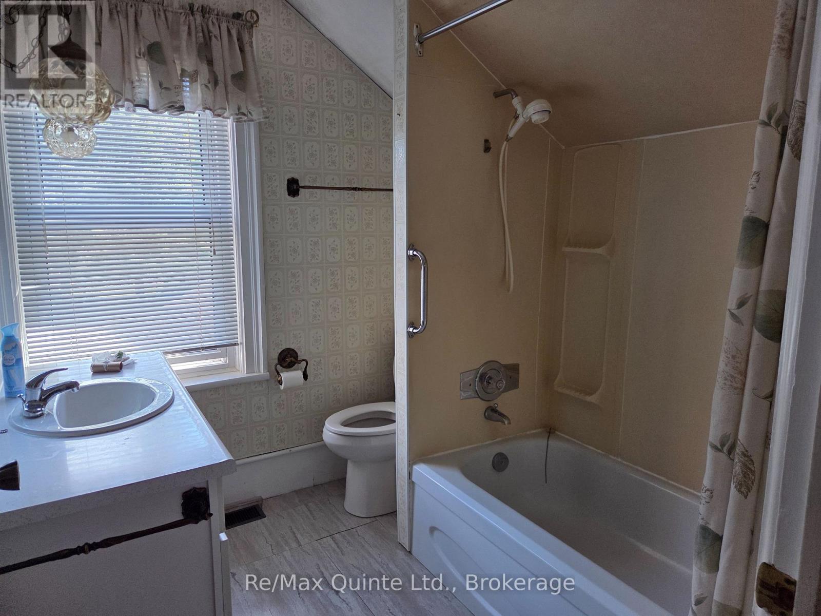 237 Colborne Street, Tweed, Ontario  K0K 3J0 - Photo 16 - X13480510