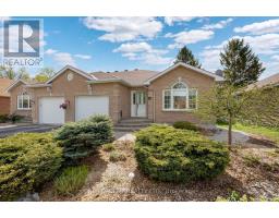18 DR. GORDON CRESCENT, North Grenville, Ontario