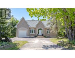 421 COLLINS DRIVE, North Bay, Ontario