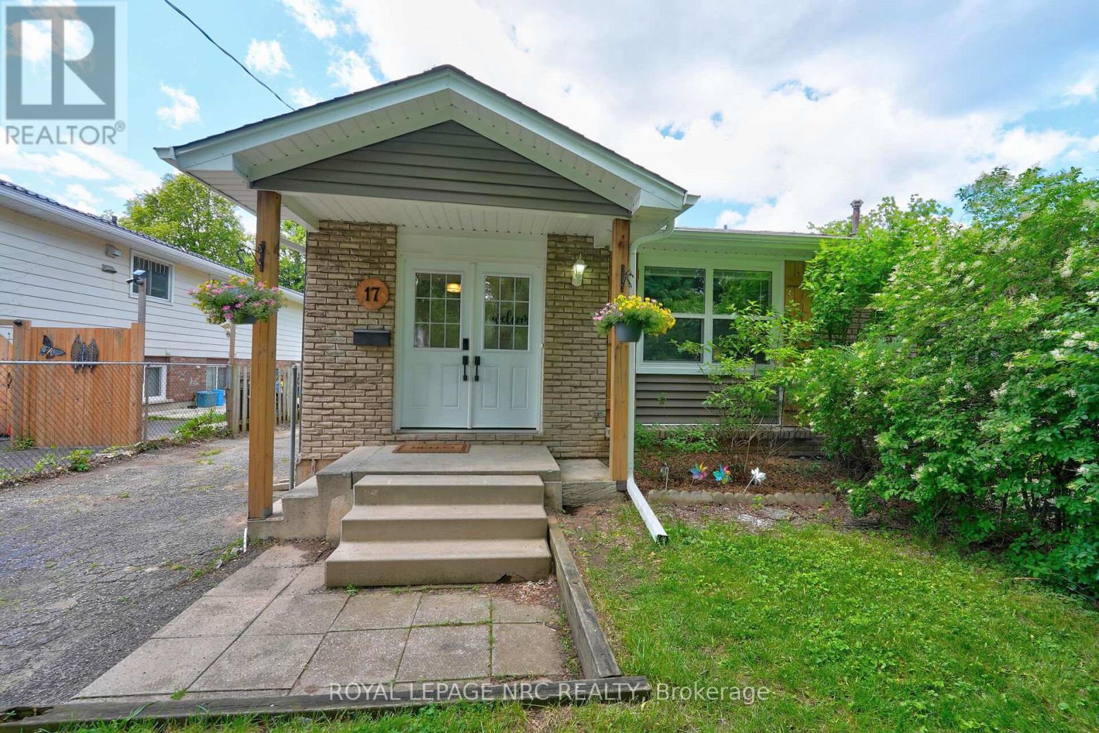 17 Allan Drive, St. Catharines, Ontario L2N 5S4 - Photo 1 - X13480384