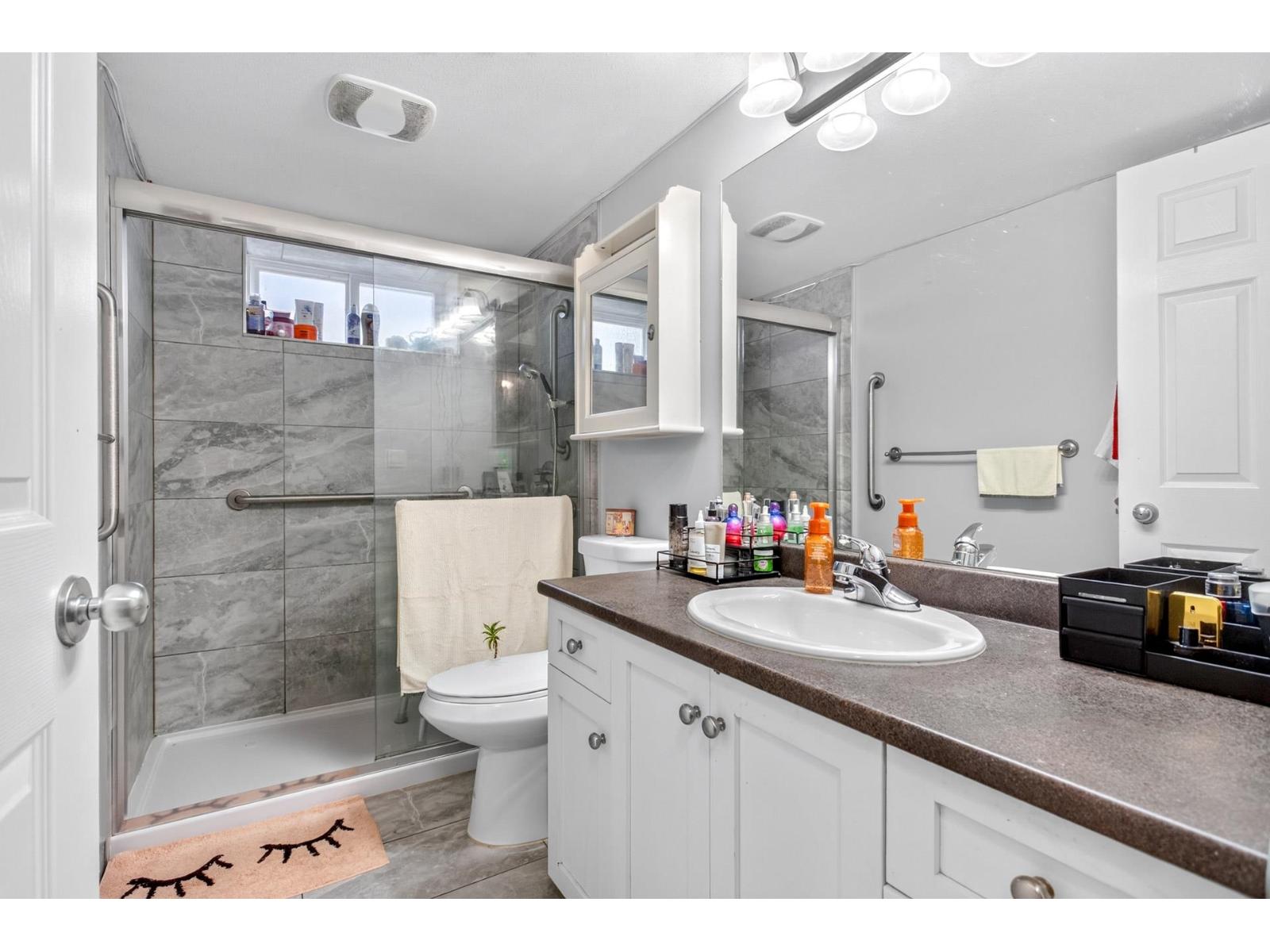 8061 Topper Drive, Mission, British Columbia V2V 7A8 - Photo 33 - R3138215