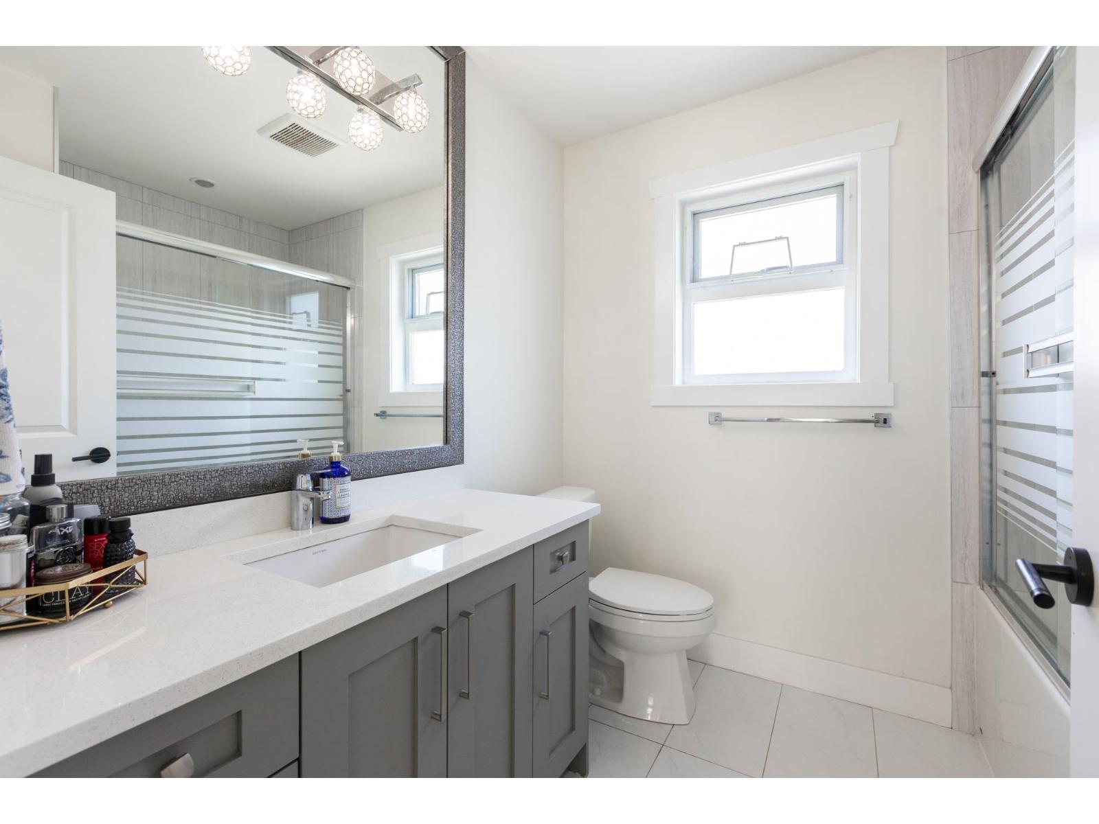 36051 Emily Carr Green, Abbotsford, British Columbia  V3G 0G1 - Photo 24 - R3137435