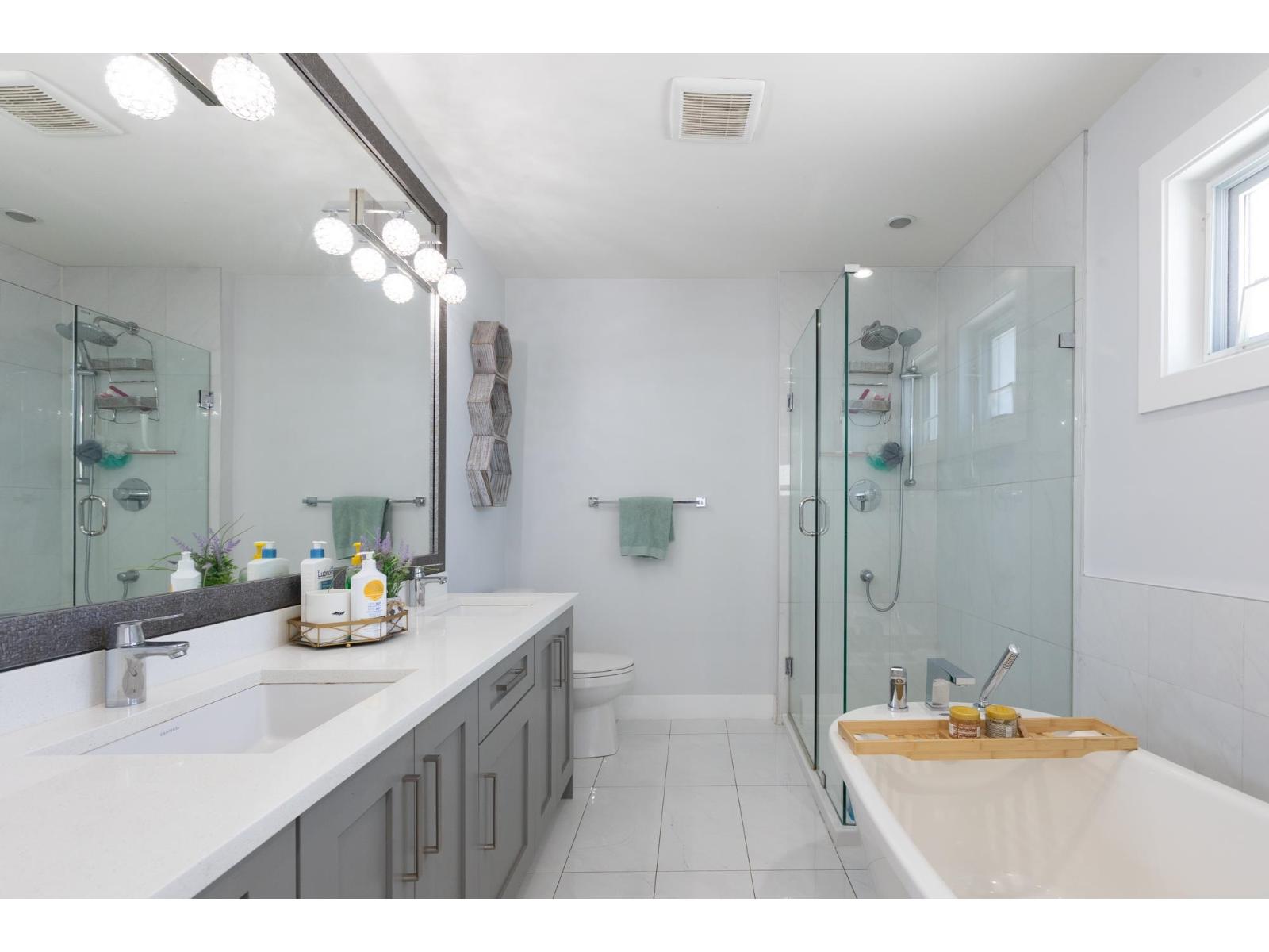 36051 Emily Carr Green, Abbotsford, British Columbia  V3G 0G1 - Photo 20 - R3137435